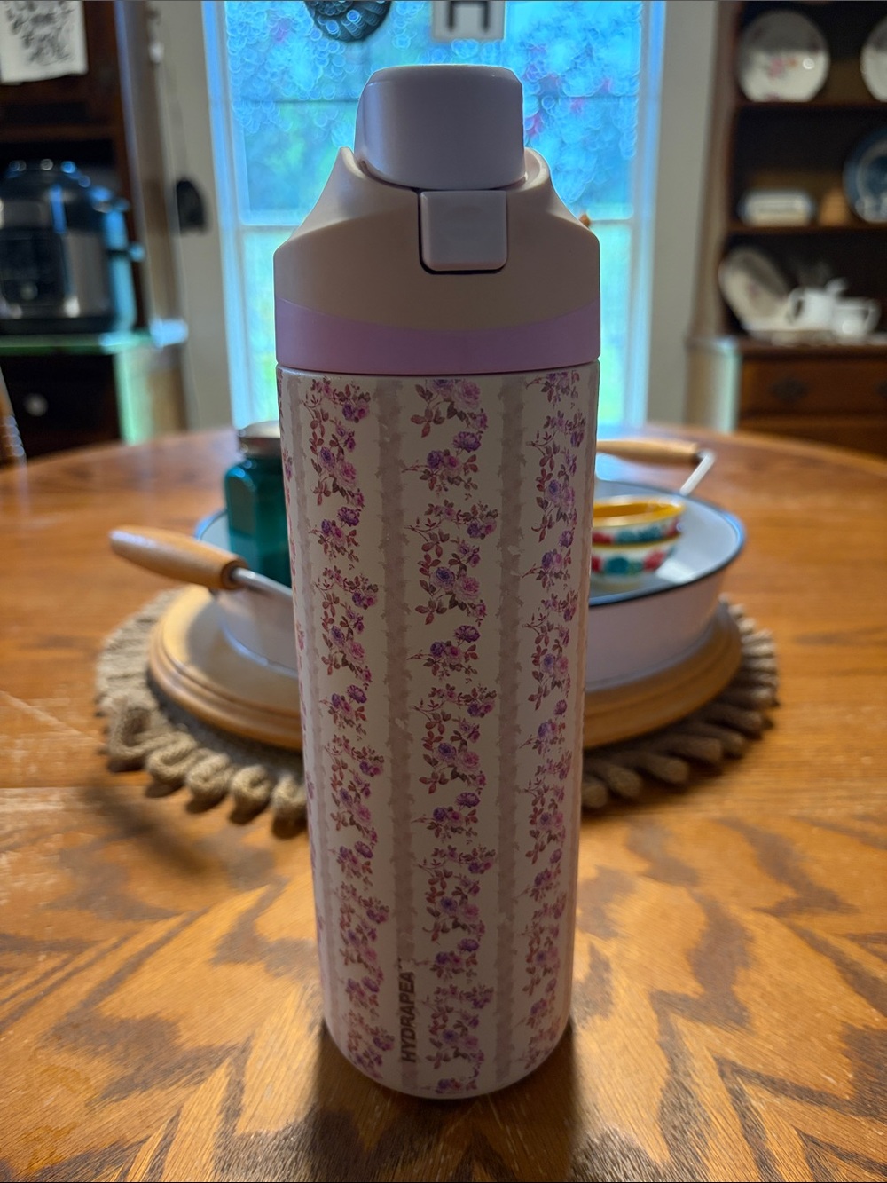 Hydro Flask Floral Lavender and Cream Insulated Bottle